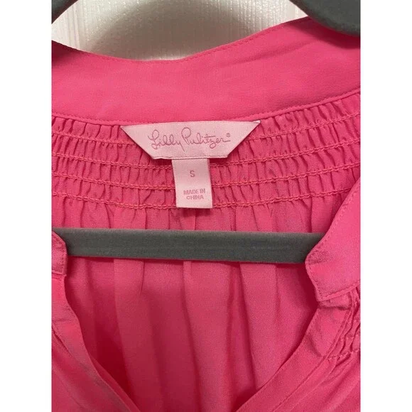 Lilly Pulitzer Size Small Elsa Top Hot Pink 100% Silk Smocked Blouse - Picture 3 of 5